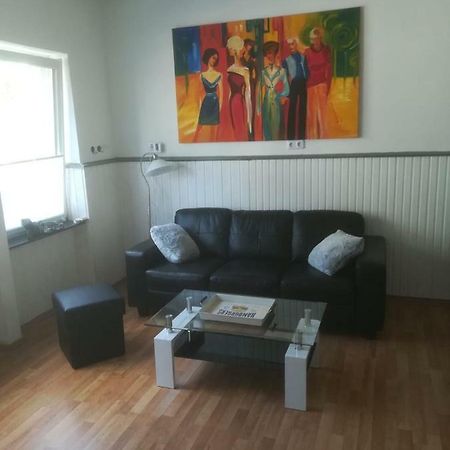 Zentral Gelegene Wohnung In Velbert-Mitte Esterno foto
